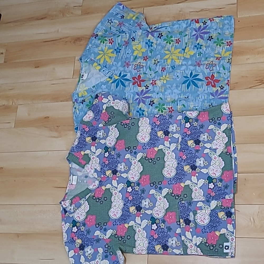 2 women's medium scrub tops for $15